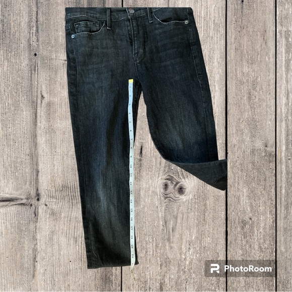 Frame Gray Denim Women's Jeans. (B2) - Picture 9 of 10